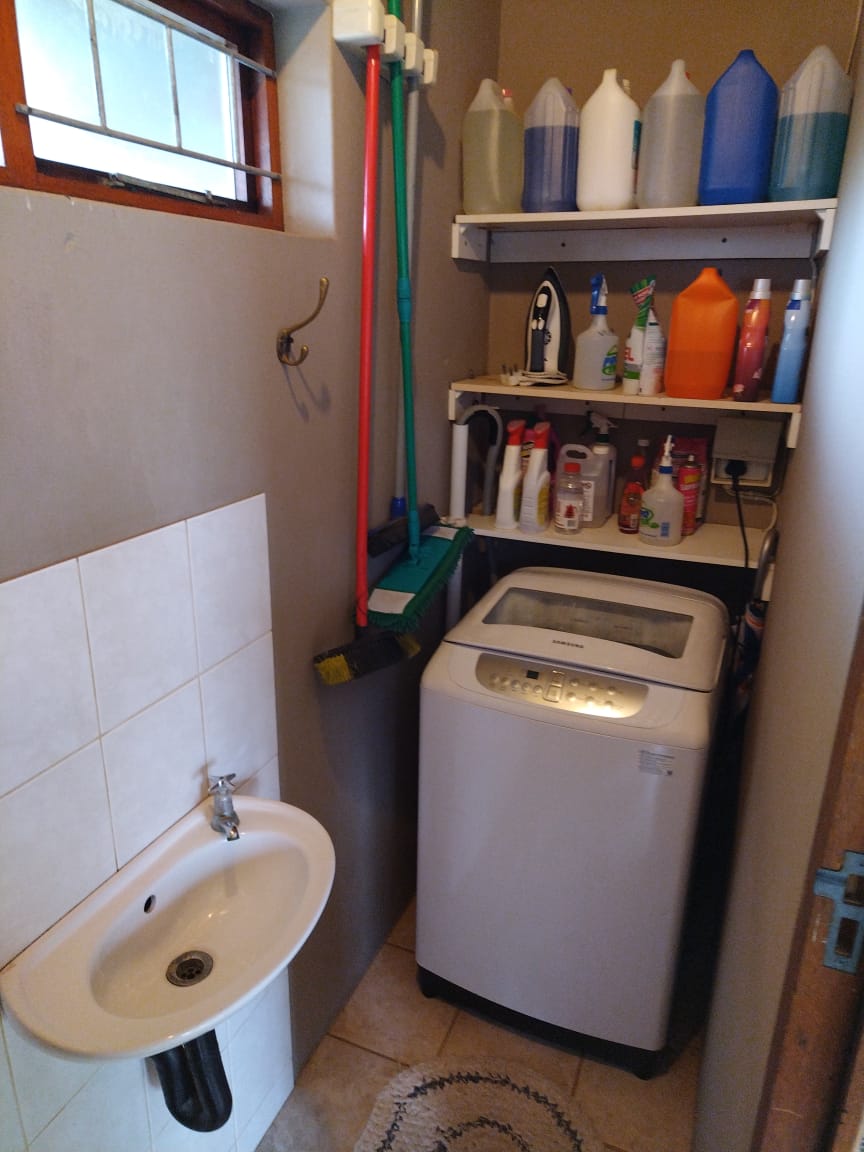 4 Bedroom Property for Sale in Albertinia Western Cape